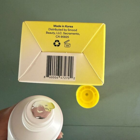 Smood Calm Me Down Antioxidant Cleanser Cream to Foam Glow Formula - Picture 2 of 12